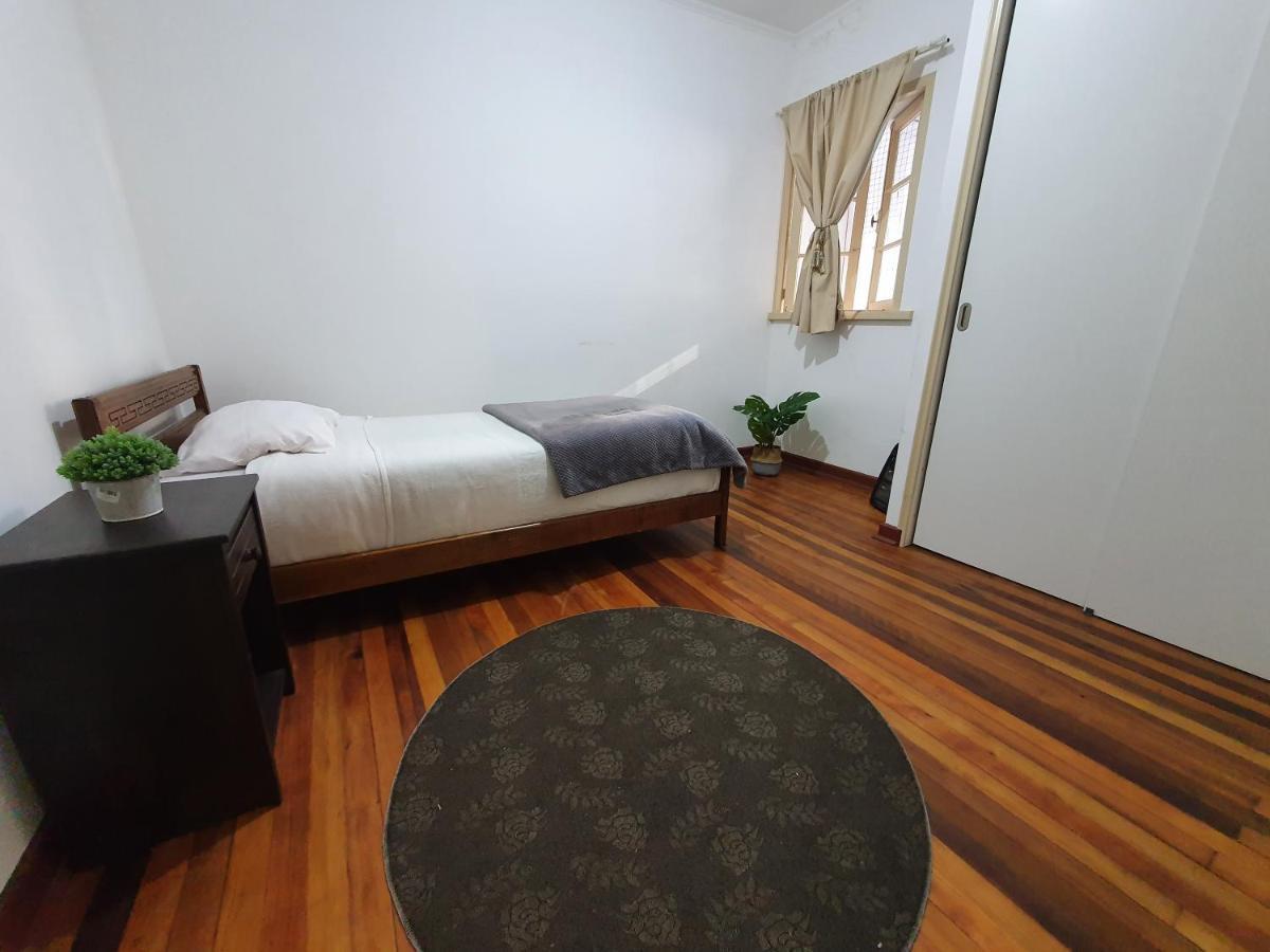 Departamento Central: Beachside Retreat With Patio In Vina del Mar